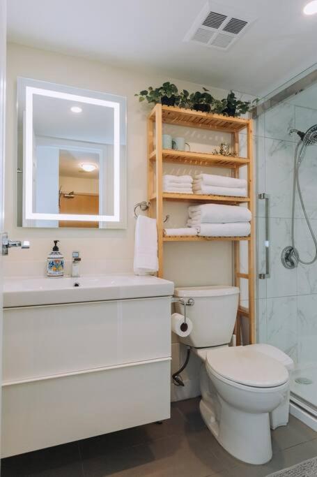 Modern Condo In The Heart Of Dt Overlooking City Vancouver Exteriér fotografie
