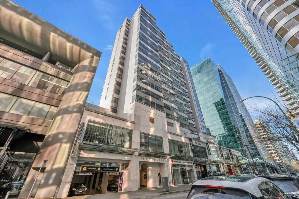 Modern Condo In The Heart Of Dt Overlooking City Vancouver Exteriér fotografie